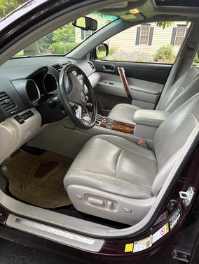 Red 2011 Toyota Highlander Limited
