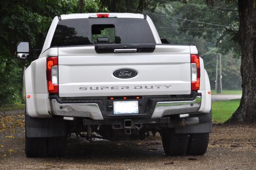 White 2019 Ford F-350 Lariat