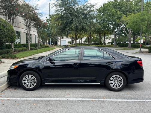 2014 Toyota Camry LE