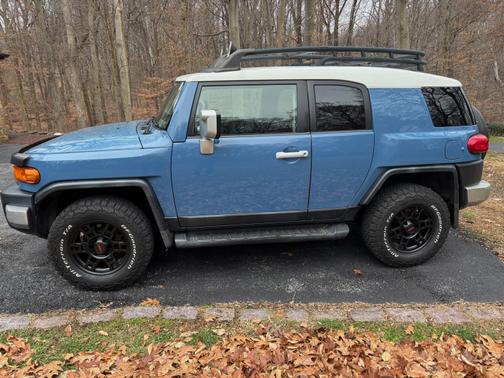 2011 Toyota FJ Cruiser Base