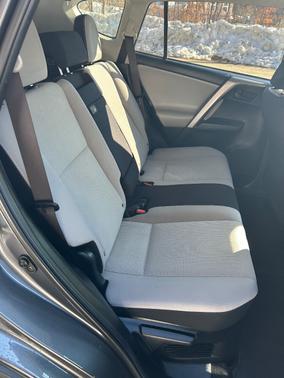 2018 Toyota RAV4 Hybrid LE