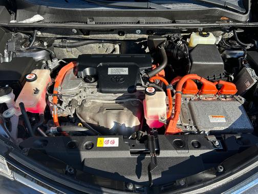 2018 Toyota RAV4 Hybrid LE