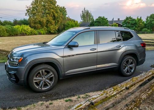 2019 Volkswagen Atlas 3.6L SEL R-Line
