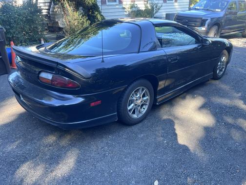 Black 2002 Chevrolet Camaro Base