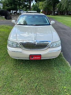 2003 Lincoln Town Car Cartier