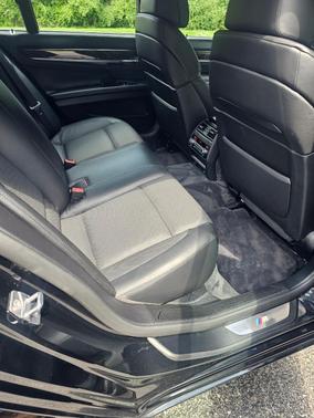 Black 2010 BMW 750 i xDrive