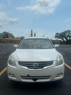 White 2011 Nissan Altima 2.5 S