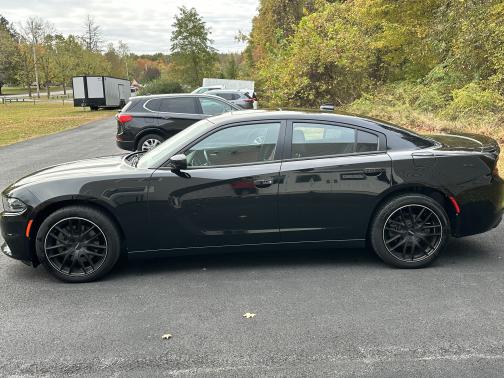 2015 Dodge Charger SXT