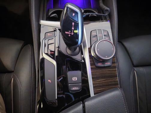 2020 BMW 540 i