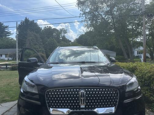 2023 Lincoln Aviator Standard AWD