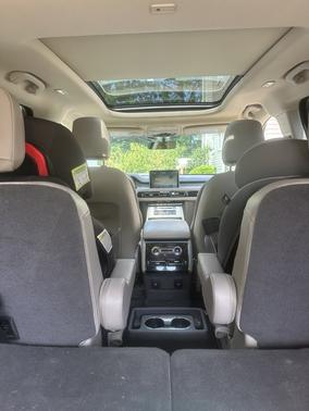 2023 Lincoln Aviator Standard AWD