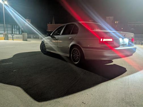 2003 BMW 530 i