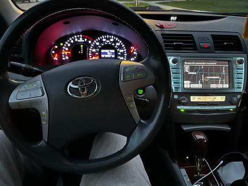 Black 2011 Toyota Camry XLE