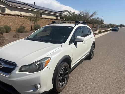 White 2014 Subaru XV Crosstrek 2.0i Premium