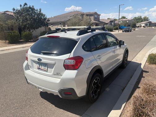 White 2014 Subaru XV Crosstrek 2.0i Premium