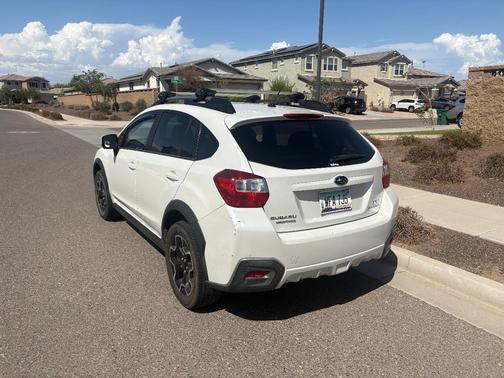 White 2014 Subaru XV Crosstrek 2.0i Premium