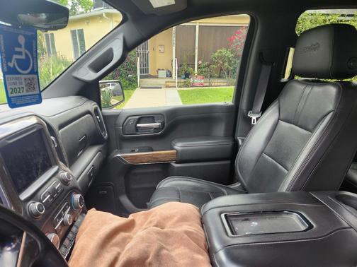 White 2019 Chevrolet Silverado 1500 High Country