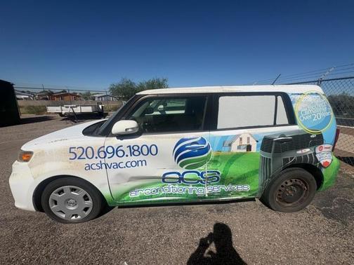 White 2015 Scion xB Base