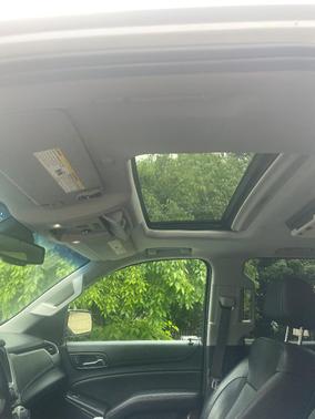 White 2016 Chevrolet Suburban LT