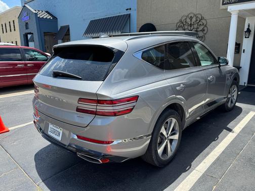 2023 Genesis GV80 2.5T