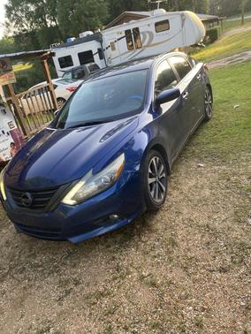 2016 Nissan Altima 2.5 SR