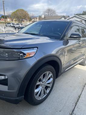 Black 2021 Ford Explorer Limited