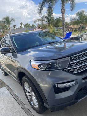 Black 2021 Ford Explorer Limited