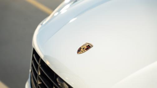 2020 Porsche Macan Turbo