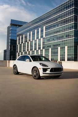 2020 Porsche Macan Turbo