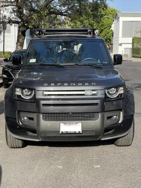 Photo 2 of 14 of 2022 Land Rover Defender X-Dynamic HSE