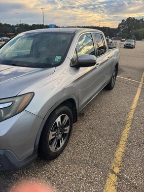 Gray 2017 Honda Ridgeline RTL