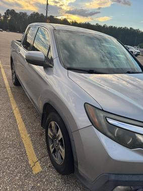Gray 2017 Honda Ridgeline RTL
