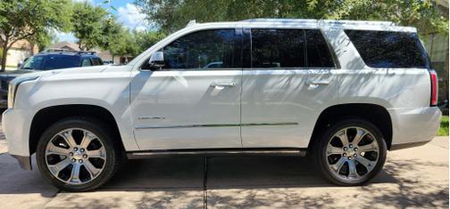 White 2018 GMC Yukon Denali