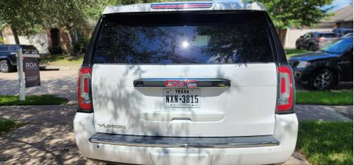 White 2018 GMC Yukon Denali