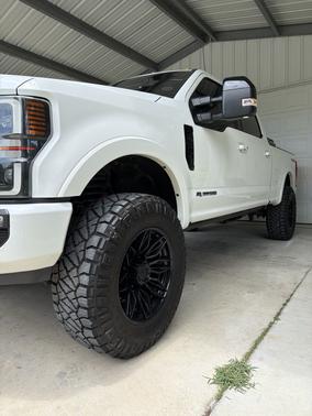 White 2020 Ford F-350 Lariat