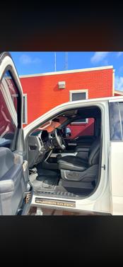 White 2020 Ford F-350 Lariat