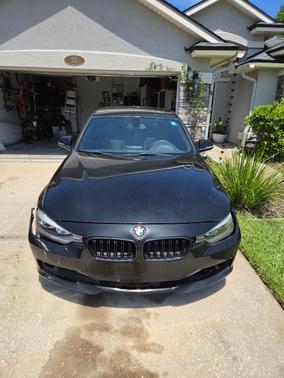 Black 2014 BMW 320 i