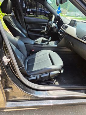 Black 2014 BMW 320 i
