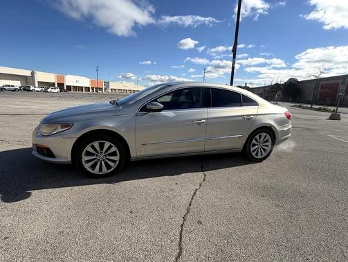 Silver 2009 Volkswagen CC Sport