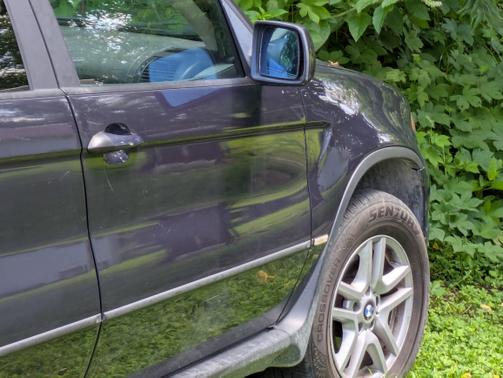 2004 BMW X5 3.0i