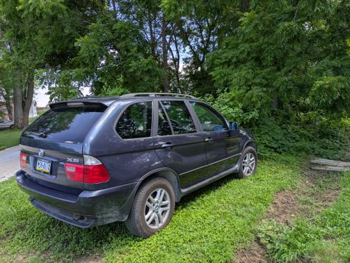 2004 BMW X5 3.0i