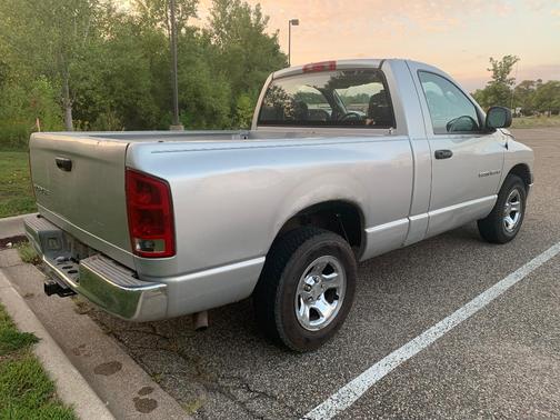 Silver 2003 Dodge Ram 1500 ST