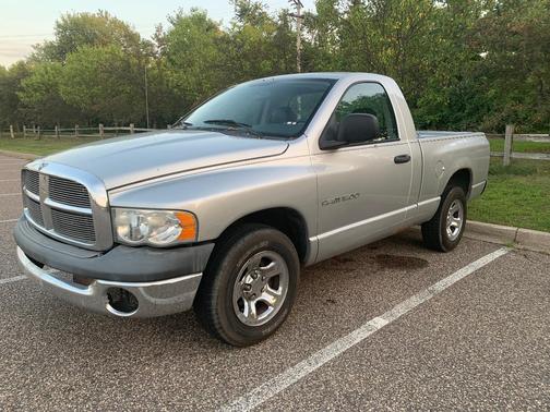 Silver 2003 Dodge Ram 1500 ST