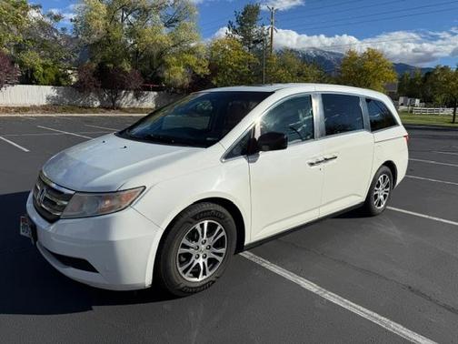 White 2011 Honda Odyssey EX-L