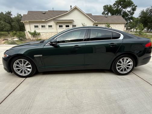 2012 Jaguar XF Base