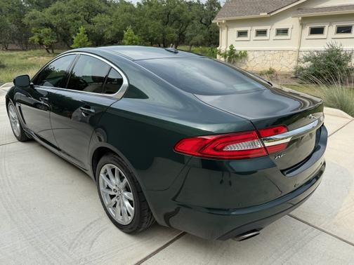 2012 Jaguar XF Base