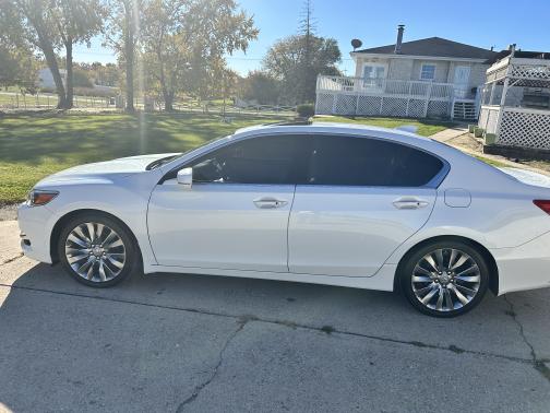 2016 Acura RLX Advance Package
