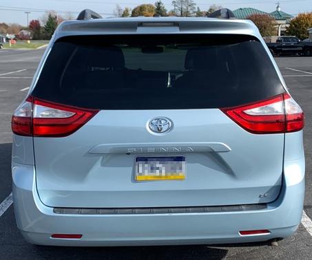 2016 Toyota Sienna LE