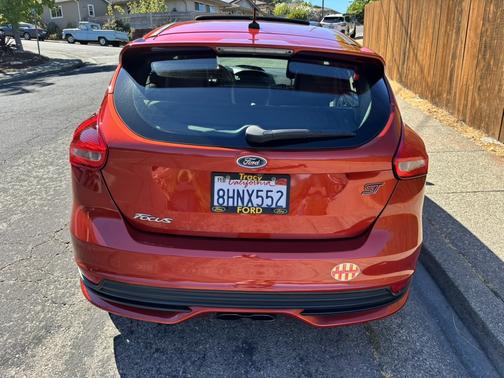 2018 Ford Focus ST Base