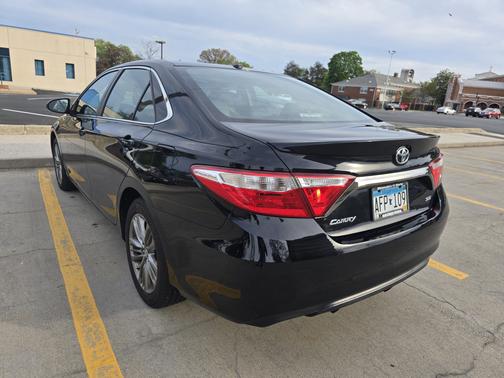 2015 Toyota Camry SE